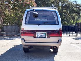 1996 TOYOTA HIACE VAN 1KZ-TE LIVING SALOON EX