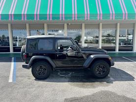 2020 JEEP WRANGLER SUV BLACK CLEARCOAT MANUAL - Tropical Auto Sales