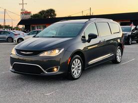 Quality Used 2018 CHRYSLER PACIFICA PASSENGER GRAY AUTOMATIC - Concept Car Auto Sales in Orlando, FL