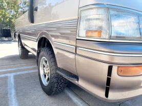1996 TOYOTA HIACE VAN 1KZ-TE LIVING SALOON EX