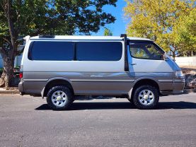 1996 TOYOTA HIACE VAN 1KZ-TE SUPER CUSTOM LIMITED