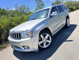 2007 JEEP GRAND CHEROKEE SUV SILVER AUTOMATIC - Citywide Auto Group LLC
