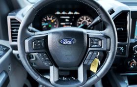2018 FORD F150 SUPERCREW CAB PICKUP BLACK/GREY AUTOMATIC - Gentle Carmen Auto