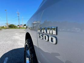Used 2017 RAM 1500 CREW CAB PICKUP SILVER  AUTOMATIC - Concept Car Auto Sales in Orlando, FL