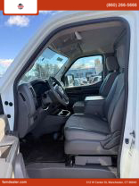 2017 NISSAN NV2500 HD CARGO VAN WHITE AUTOMATIC - Faris Auto Mall