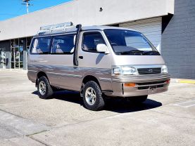 1996 TOYOTA HIACE VAN 1KZ-TE LIVING SALOON EX