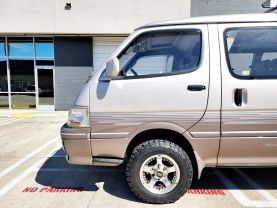 1996 TOYOTA HIACE VAN 1KZ-TE LIVING SALOON EX