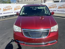 2014 CHRYSLER TOWN & COUNTRY PASSENGER RED AUTOMATIC - Auto Spot