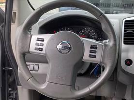 2015 Nissan Frontier Crew Cab - Image 8