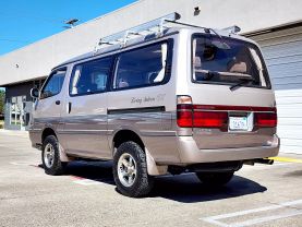 1996 TOYOTA HIACE VAN 1KZ-TE LIVING SALOON EX