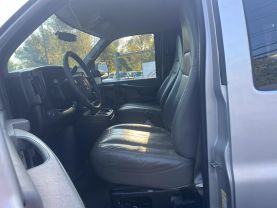 2010 GMC SAVANA 3500 PASSENGER PASSENGER SILVER AUTOMATIC - Auto Spot
