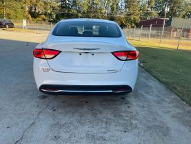 2016 Chrysler 200 - Image 20