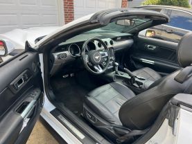 2018 Ford Mustang - Image 20