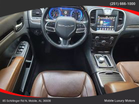 Used 2019 CHRYSLER 300 SEDAN V6, 3.6 LITER 300 LIMITED SEDAN 4D - Mobile Luxury Motors located in Mobile, AL