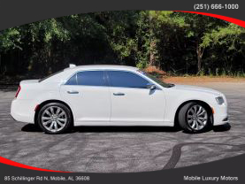 Used 2019 CHRYSLER 300 SEDAN V6, 3.6 LITER 300 LIMITED SEDAN 4D - Mobile Luxury Motors located in Mobile, AL