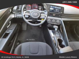 Used 2021 HYUNDAI ELANTRA SEDAN 4-CYL, 2.0 LITER SE SEDAN 4D - Mobile Luxury Motors located in Mobile, AL