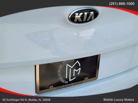 Buy Used 2017 KIA SPORTAGE SUV 4-CYL, GDI, 2.4 LITER LX SPORT UTILITY 4D - Mobile Luxury Motors located in Mobile, AL