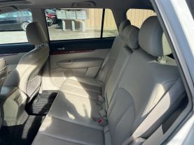 2011 Subaru Outback - Image 13