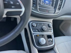 2015 Chrysler 200 - Image 19