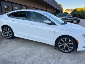 2016 Chrysler 200 - Image 2