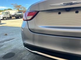 2016 Chrysler 200 - Image 8