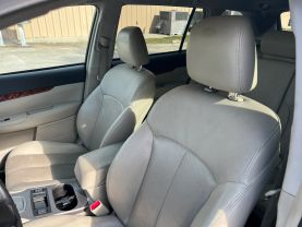2011 Subaru Outback - Image 11
