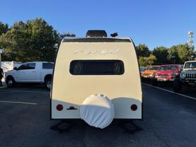 Used 2015 R-POD BY FOREST RIVER R-POD TRAVEL TRAILER - RP-172 - LA Auto Star located in Virginia Beach, VA