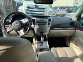 2011 Subaru Outback - Image 14