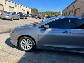 2016 Chrysler 200 - Image 13