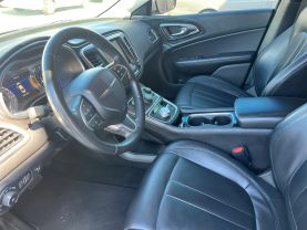 2016 Chrysler 200 - Image 17