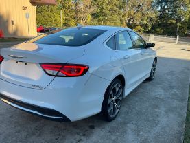 2016 Chrysler 200 - Image 32