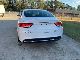 2016 Chrysler 200 - Image 21