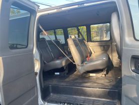 2010 GMC SAVANA 3500 PASSENGER PASSENGER SILVER AUTOMATIC - Auto Spot