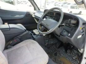 1995 TOYOTA HIACE CAMPER 3L CAMPER