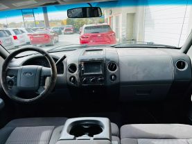 2006 FORD F150 SUPERCREW CAB PICKUP V8, 5.4 LITER XLT PICKUP 4D 5 1/2 FT
