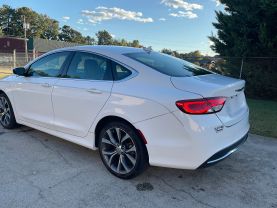 2016 Chrysler 200 - Image 23