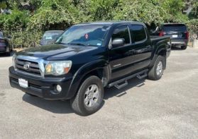 2010 TOYOTA TACOMA DOUBLE CAB PICKUP V6, 4.0 LITER PRERUNNER PICKUP 4D 5 FT