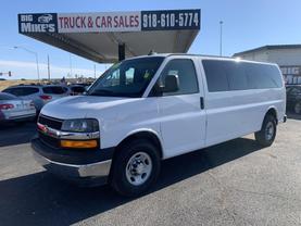 Used 2017 CHEVROLET EXPRESS 3500 PASSENGER for $22,500 at Big Mikes Auto Sale in Tulsa, OK 36.0895488,-95.8606504