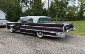 1959 LINCOLN CONTINENTAL SEDAN 430 C.I. MARK IV