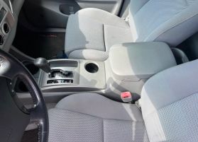 2010 TOYOTA TACOMA DOUBLE CAB PICKUP V6, 4.0 LITER PRERUNNER PICKUP 4D 5 FT