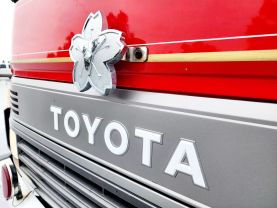 1989 TOYOTA HIACE TRUCK 2L FIRE TRUCK