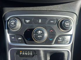 2015 CHRYSLER 200 SEDAN SILVER AUTOMATIC - Auto Spot
