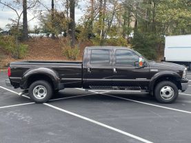 2005 FORD F350 SUPER DUTY CREW CAB PICKUP V8, TURBO DSL 6.0L LARIAT PICKUP 4D 8 FT