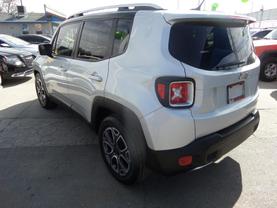 2016 JEEP RENEGADE SUV 4-CYL, MULTIAIR, 2.4L LIMITED SPORT UTILITY 4D at Gael Auto Sales in El Paso, TX