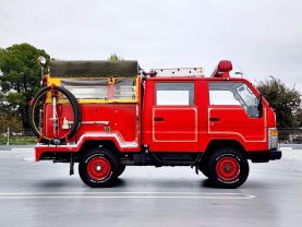 1989 TOYOTA HIACE TRUCK 2L FIRE TRUCK