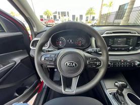 2017 KIA SORENTO SUV 4-CYL, GDI, 2.4 LITER LX SPORT UTILITY 4D