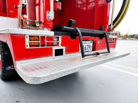 1989 TOYOTA HIACE TRUCK 2L FIRE TRUCK