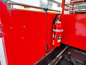 1989 TOYOTA HIACE TRUCK 2L FIRE TRUCK