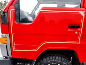 1989 TOYOTA HIACE TRUCK 2L FIRE TRUCK