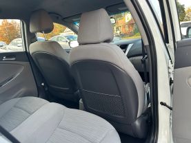 2015 HYUNDAI ACCENT